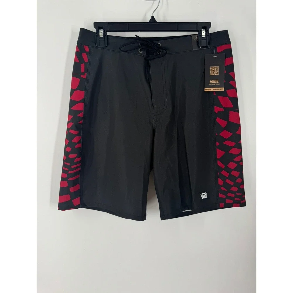 Vans MTE Daily Sideline Mens Boardshorts Black Red 19 Outseam Size 30 Relaxed